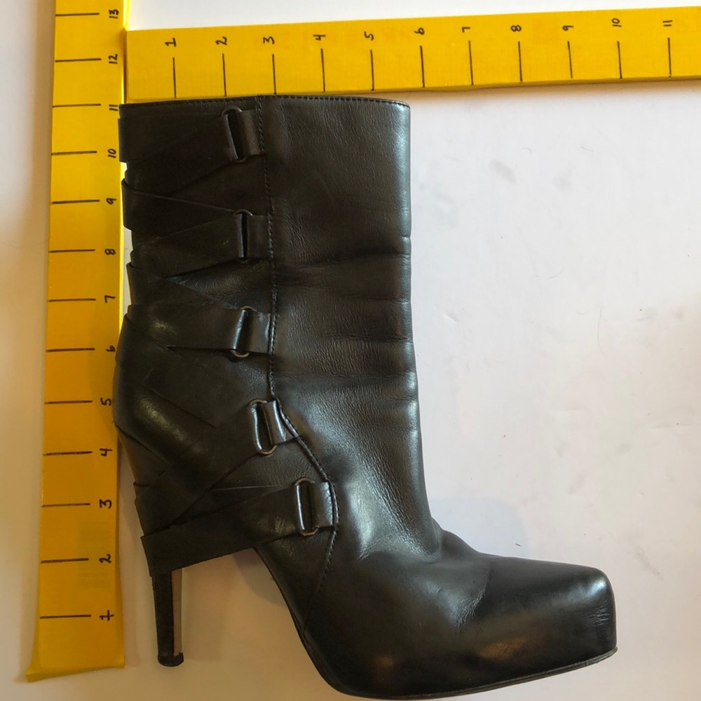 Boutique 9 Leather Boots Booties Black Biker 7.5